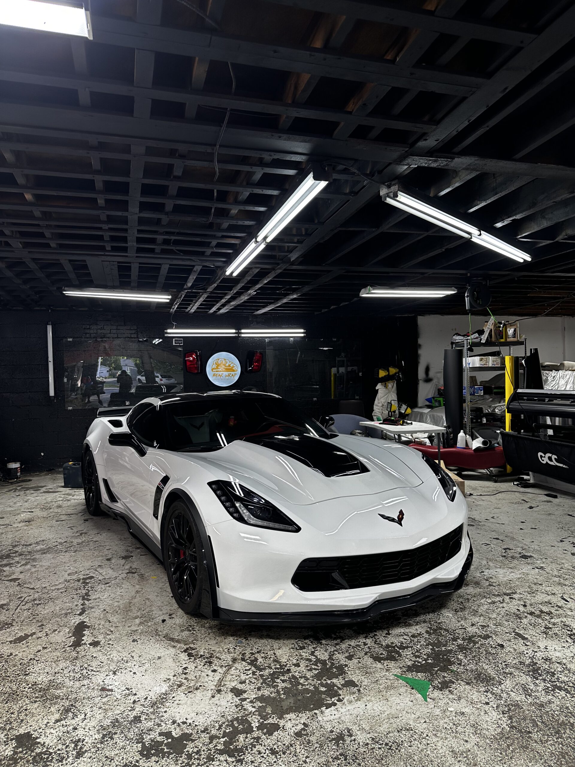 Corvette Z06 avec PPF complet à l'avant – Bear Wrap Auto Montréal

